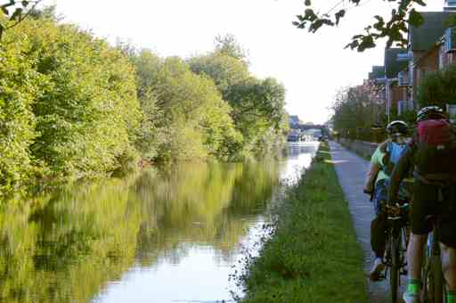 image of bridgewater-canal-south